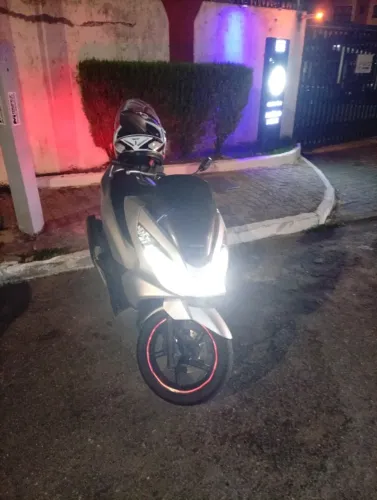 Vendo PCX ( Leia o anúncio)
