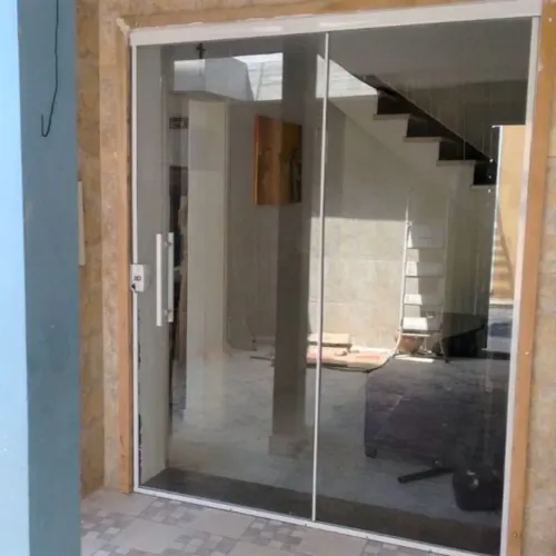 Porta de vidro NOVA vão 2.44 altura por 1.93 largura