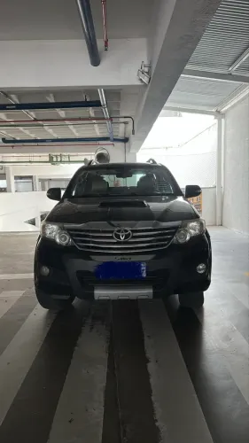 Toyota Hilux SW4 SRV D4-d 4X4 3.0 TDI Dies. AUT 2015