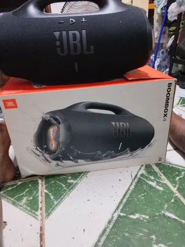 JBL semi novo motivo da venda preciso do dinheiro valor 2,500