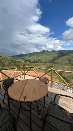 Charmosa chácara de 800m2 com excelente localização e vista deslumbrante!! Delfim Moreira 