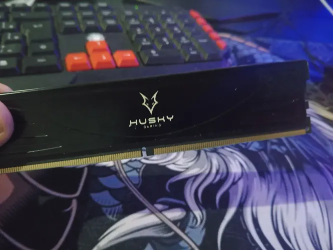 Memória ram husky original 8Gb. Mais informações no anúncio!