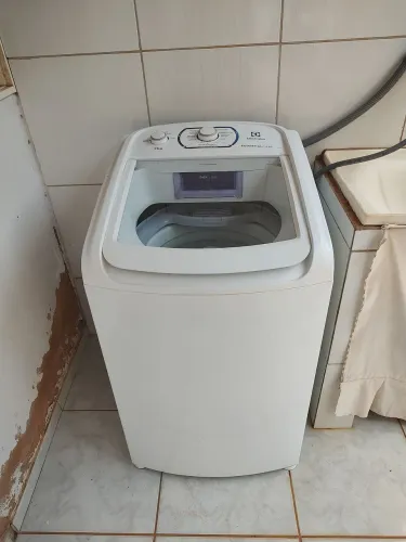 Máquina de Lavar Eletrolux Essentialcare 11kg