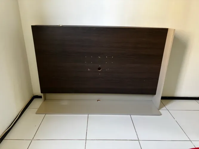 Vende-se painel de tv usado 150,00