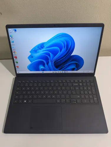 Notebook Dell conservado 