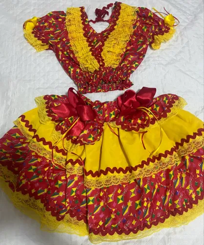Conjunto junino