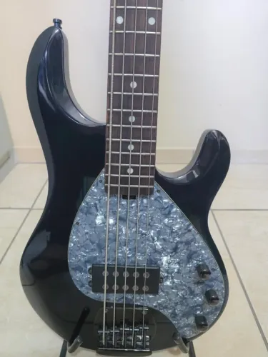 Contrabaixo OLP Music Man Stingray 5 Cordas ? Preto ? Acompanha Bag