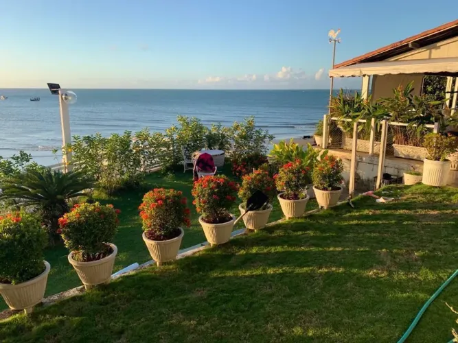 Laise mostra seu Veranio 5 suites em Pirangi