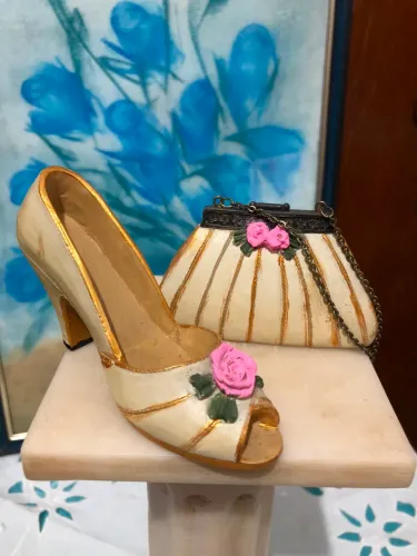 MINI CONJUNTO DE BOLSA E SAPATO RESINA VINTANGE