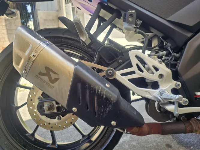 Escapamento Akrapovic