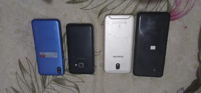 Celulares para Conserto ou Retirada de peças. 