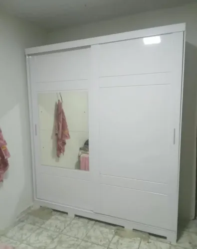Guarda roupa verg.