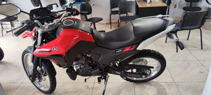 YAMAHA XTZ LANDER 250 VERMELHA 2025 0 km Shalon veículos Cariacica 