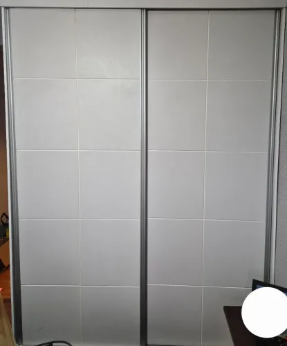 Guarda roupa branco de correr
