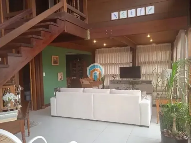 Casa no Águas da Serra - Locação - 4 Suítes, Área Gourmet e Churrasqueira Elétrica