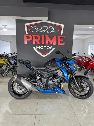 SUZUKI GSX-S 750