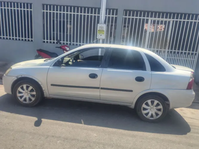 Chevrolet Corsa Sedan 1.0 MPFI 8V 71cv 4P 2004