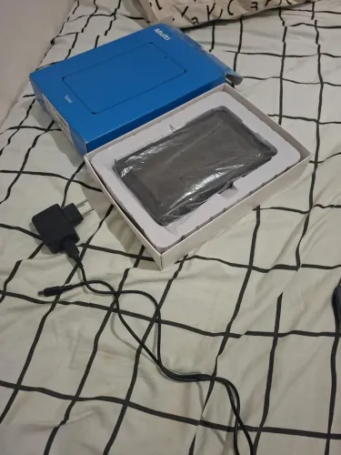 Tablet Multilaser novo com caixa e carregador