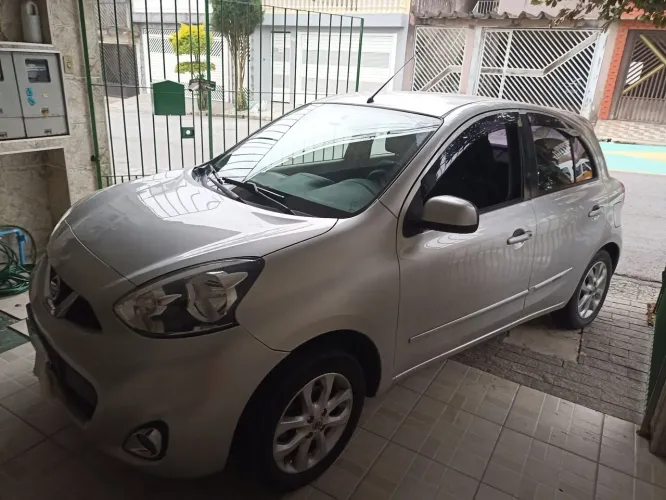 Nissan March SV 1.6 16V Flexstart 5P Aut. 2017