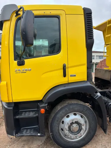 Vende-se caminhão 24-280