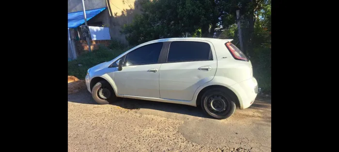 Fiat Punto Essence 1.6 Flex 16V 5P 2016