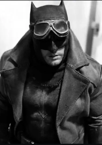 Cabeça esculpida Batman Knightmare (pesadelo) N Hottoys