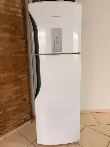 Geladeira Panasonic 110V