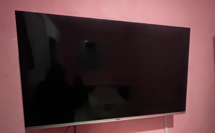 TV - Philco de tela plana - Usada