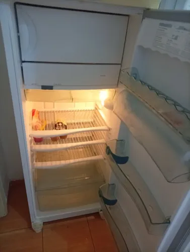 Geladeira e máquina de lavar