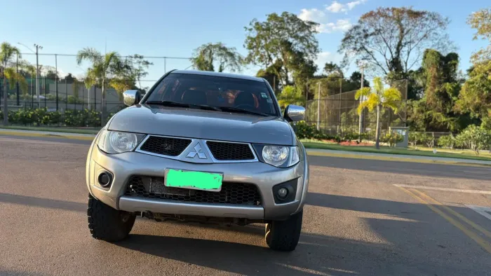 Mitsubishi L200 Triton HPE 3.2 CD TB Int.diesel AUT 2012