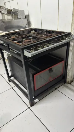 Fogão industrial 6 bocas com forno para restaurante