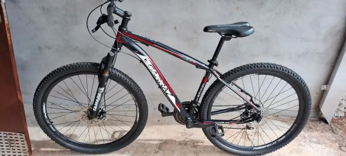 Vende se uma Bicicleta aro 29 valor de 600 reais 