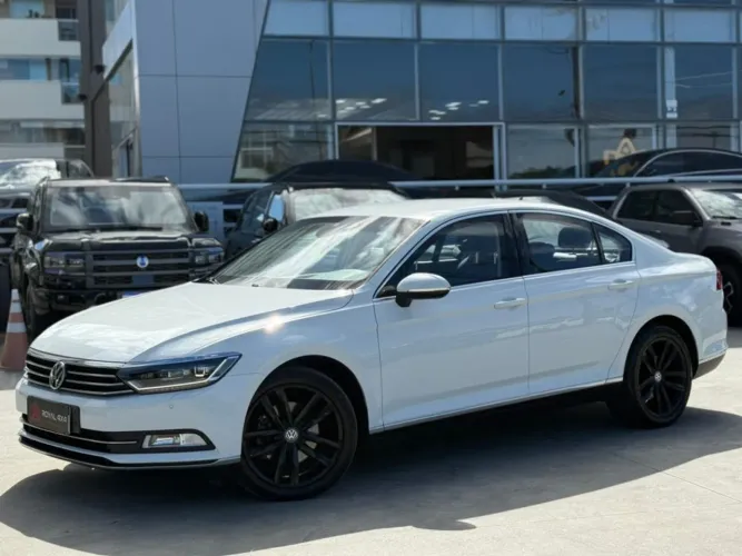 Volkswagen Passat Highline 2.0 TSI 220cv Tip. 2017