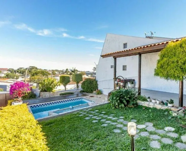 Sobrado em Travessa São Lucas - Barreirinha - Curitiba/PR