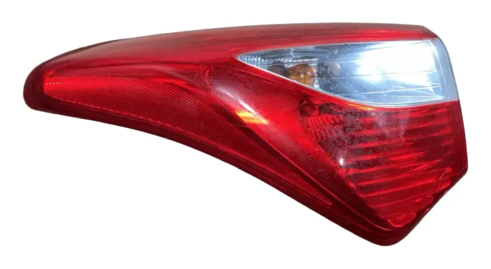 Lanterna Traseira Esquerda HB20 Hatch 2013 a 2019 (canto)