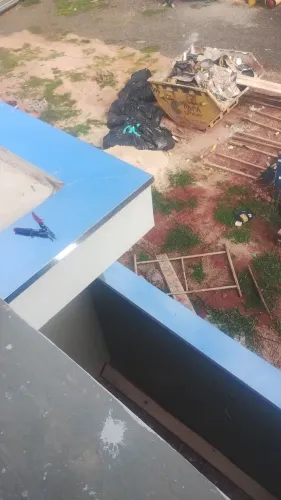 CALHAS, RUFOS, PINGADEIRAS, CONDUTORES E MANUTENÇÕES...