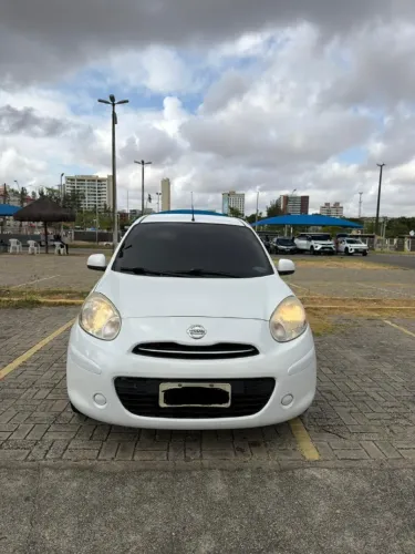Nissan March SV 1.6 16V Flex Fuel 2013