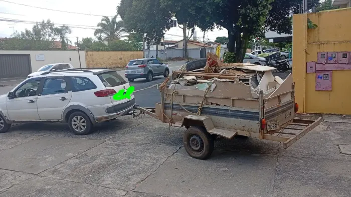 Entulho, retiramos, descarte de móveis velhos, galhos galhadas, frete, pequenos,