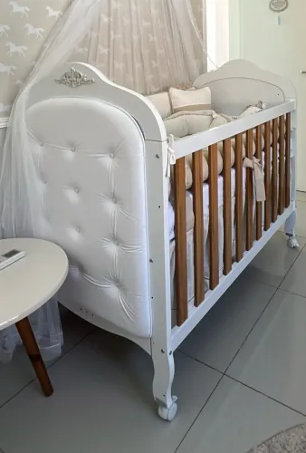 Vende se berço 