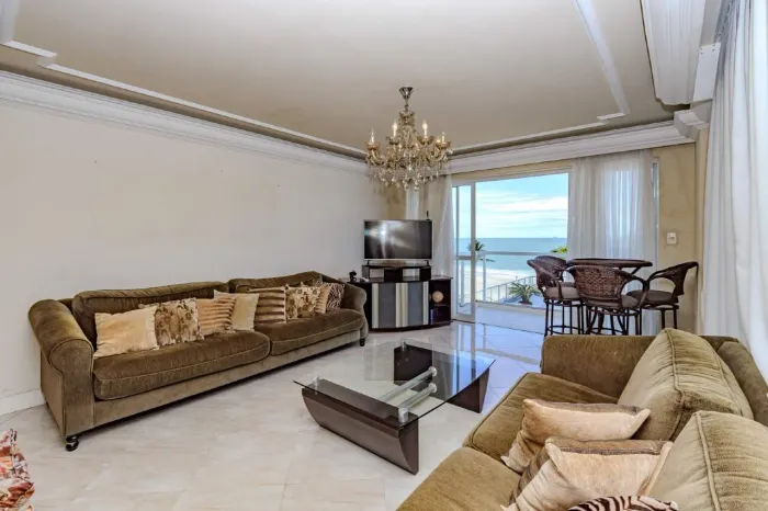 Apartamento para locação no Edifício Imperatriz - Centro de Balneário Camboriú