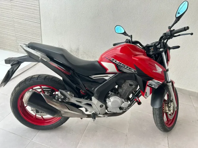 Cb twister 250f ano 2021 super conservada 