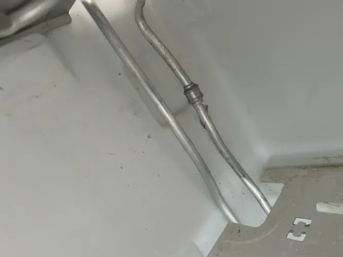 Freezer vertical com vazamento no gás