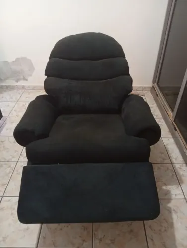 Vendo está poltrona reclinável