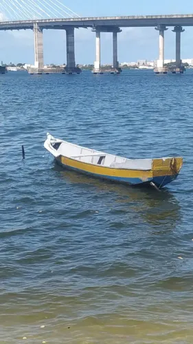 Vendo barco bem conservado, seguro e resistente - Leia a descrição do anúncio