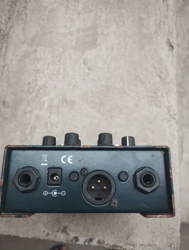 Pedal Pré-Amplificador / DI Aguilar Tone Hammer (Preamp / Direct Box)