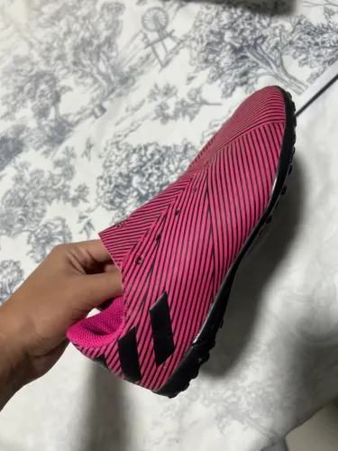 Chuteira Yezzi Messi adidas society