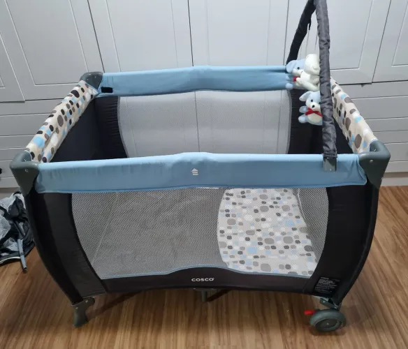 Berço portátil Cosco toybar