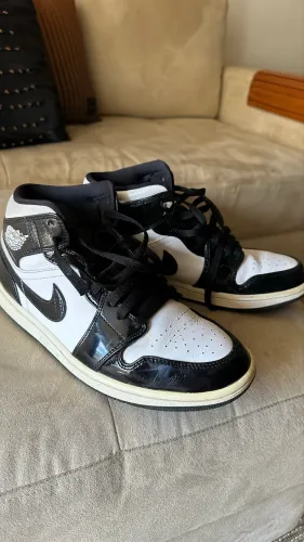 Tênis Nike Air Jordan 1 Mid Carbon Fiber