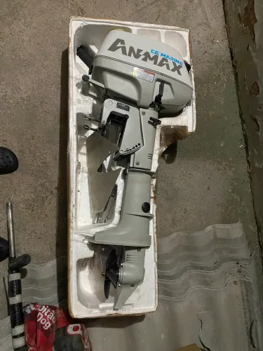 ? VENDO CAIAQUE COMPLETO + MOTOR ?