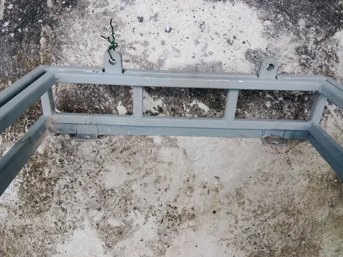 SUPORTE PARA TV DE FERRO
